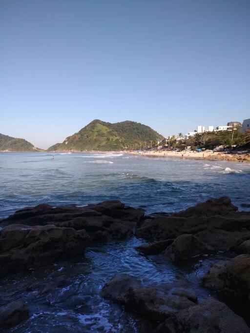 Apto Praia Do Tombo グァルジャー エクステリア 写真