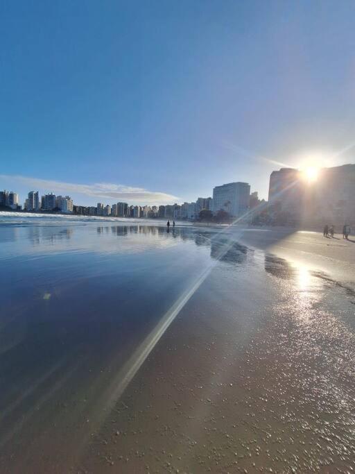 Apto Praia Do Tombo グァルジャー エクステリア 写真