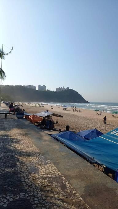 Apto Praia Do Tombo グァルジャー エクステリア 写真